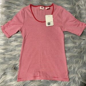 T-shirt Levis